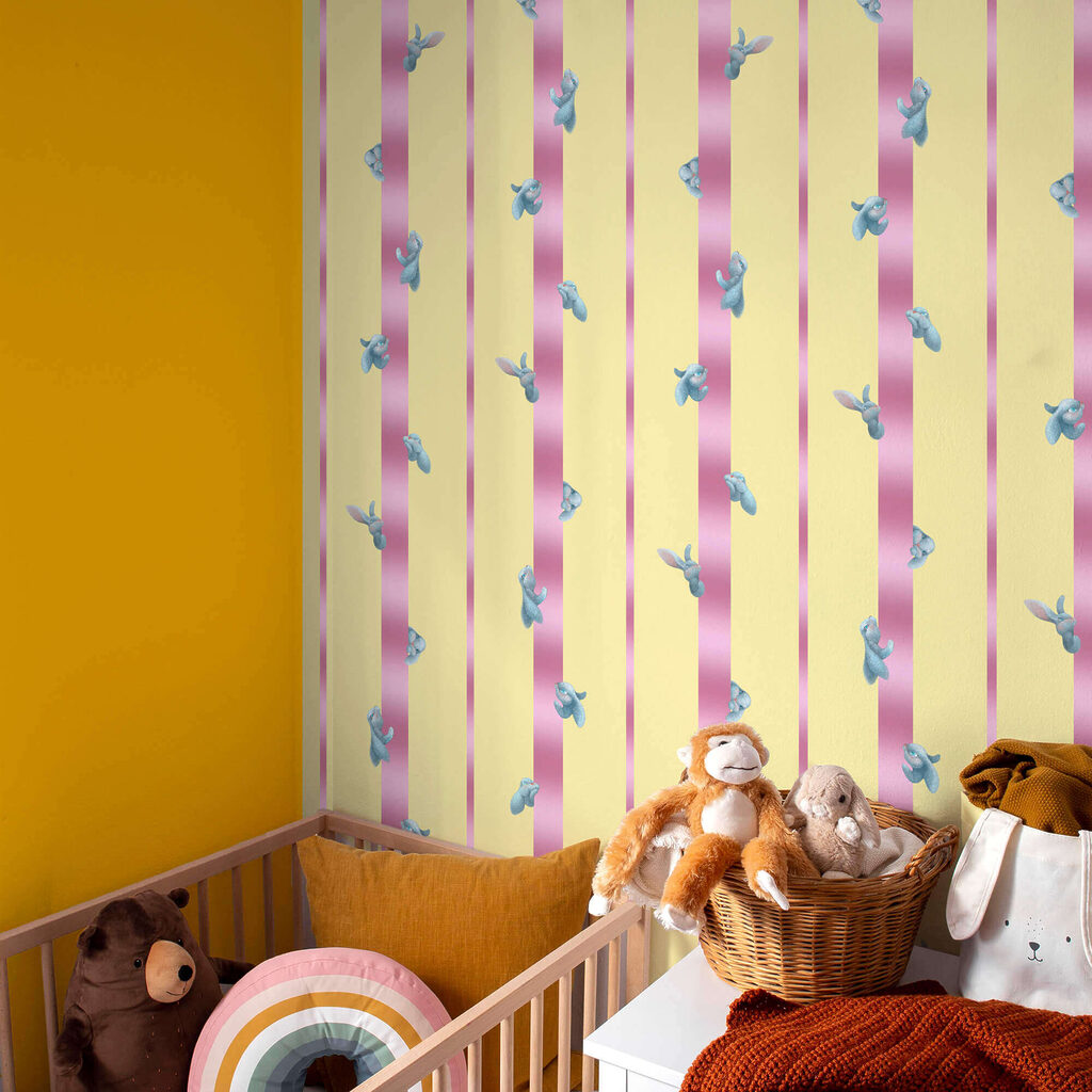 Pink flowers on yellow — interior 2