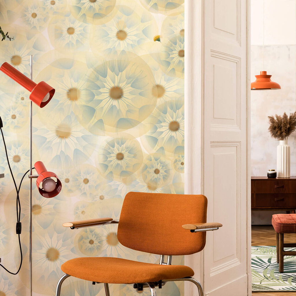 Overlapping yellow circles — interior 1