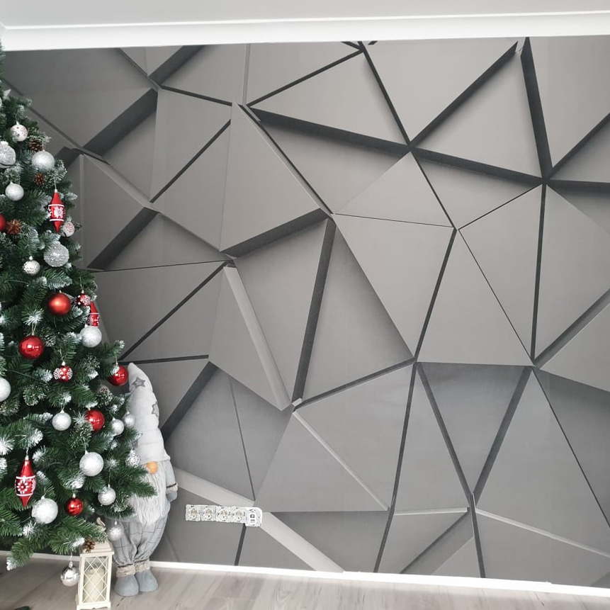Black facets in layers — interior 2