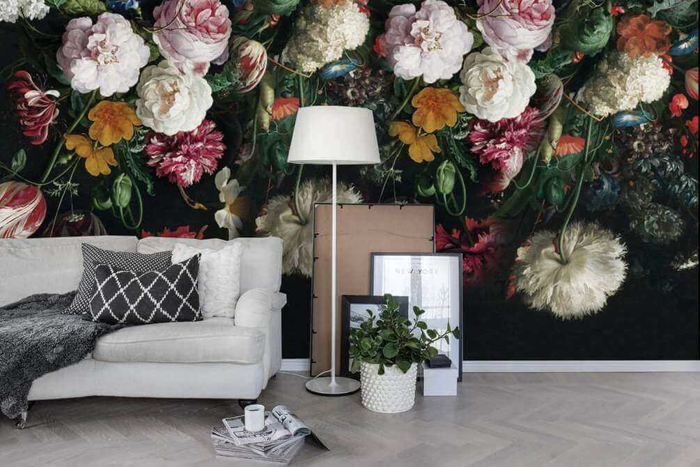 Dark bouquet pattern — interior 4