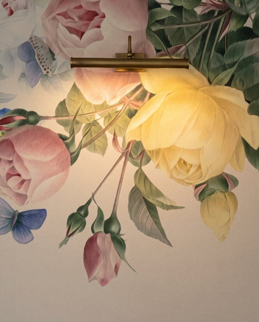 Hanging flower bouquet — detail