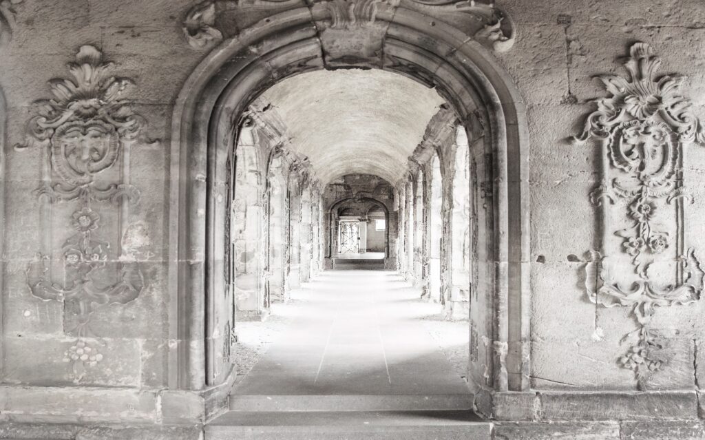 Old corridor with arches — full design