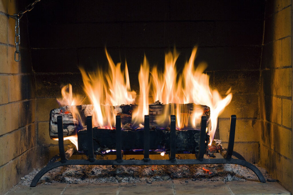 Flames above logs — full design