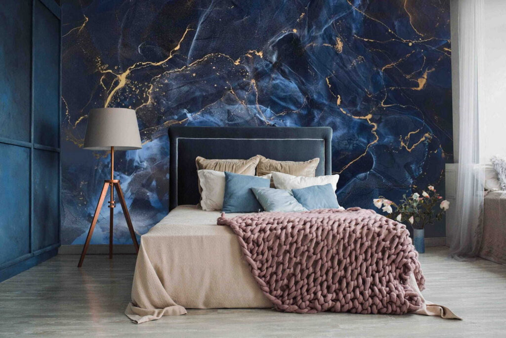 Blue veins with gold — interior 1