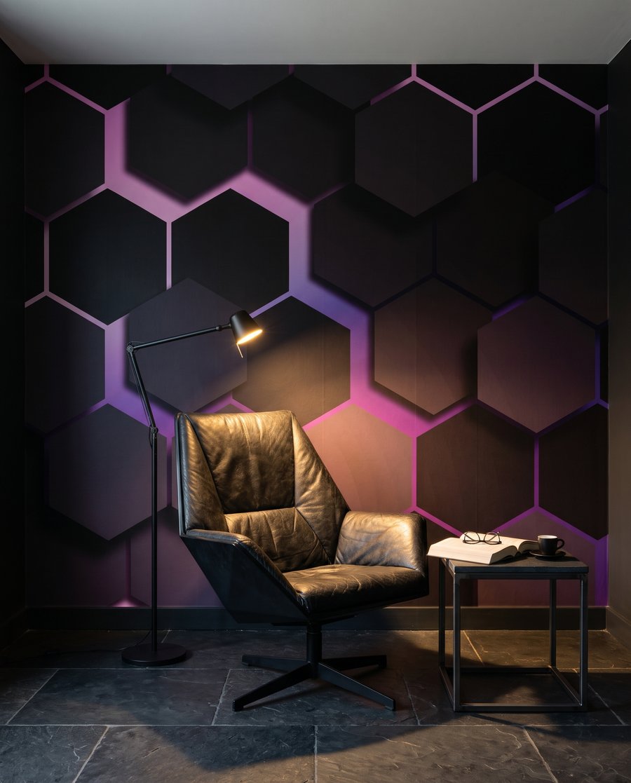 Honeycomb After Dark — interior 6