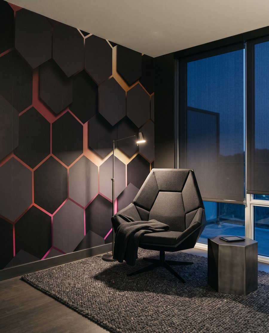 Honeycomb After Dark — interior 5