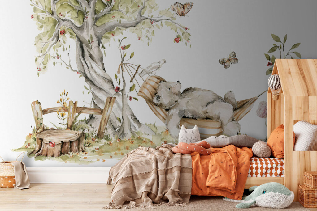 Woodland friends, old tree — interior 2