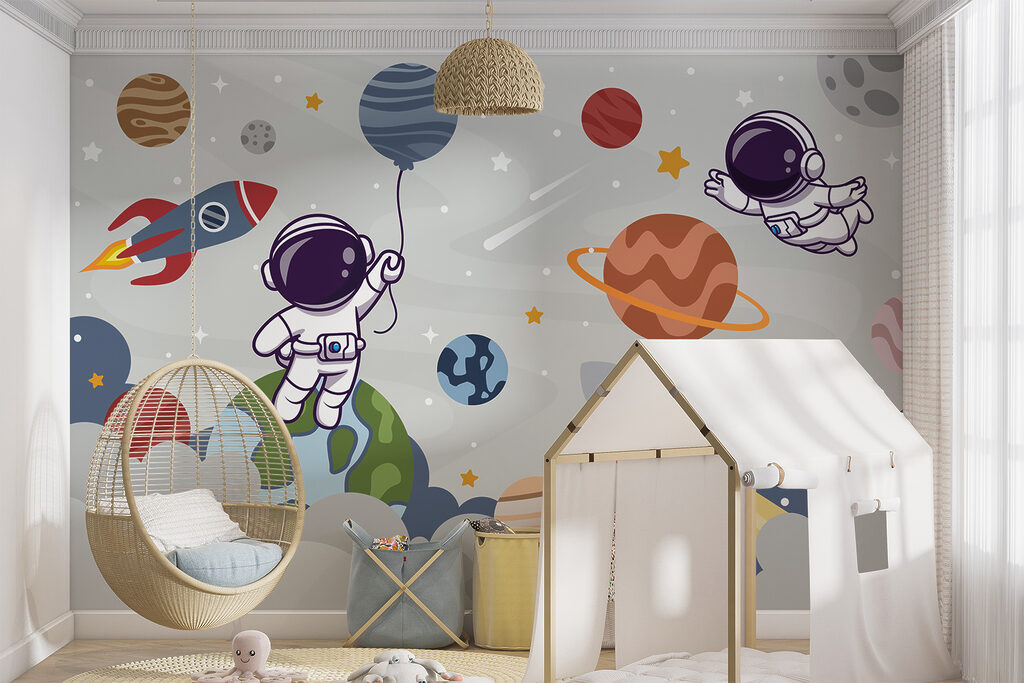 Astronauts among playful planets — interior 5