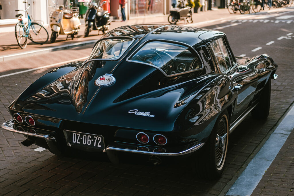 Black classic car — full design