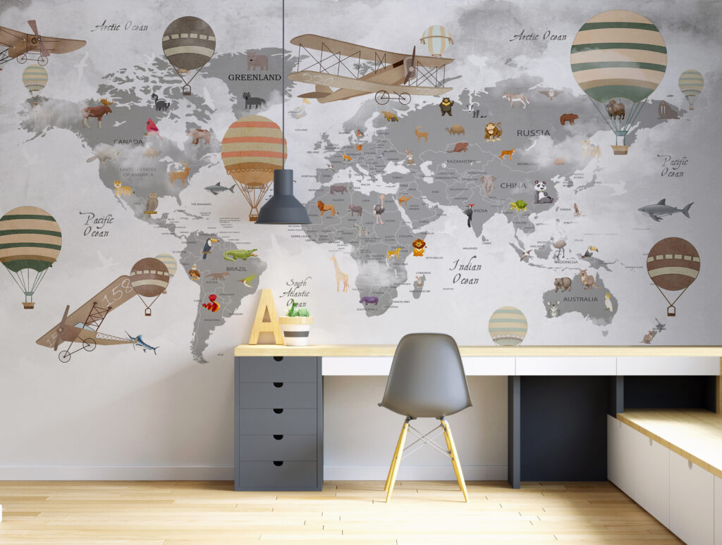 World map and balloons — interior 4