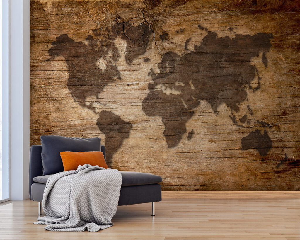 World map on planks — interior 2