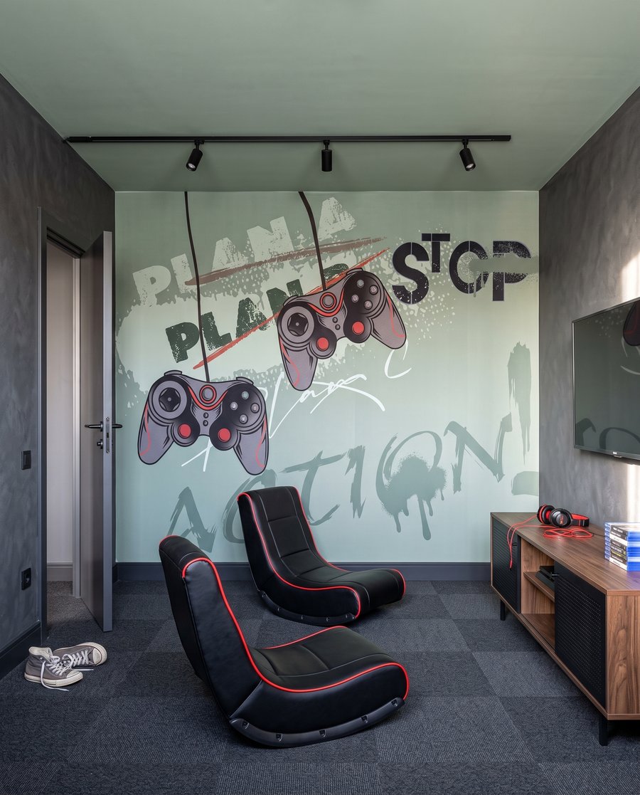 Controller Club — interior 3