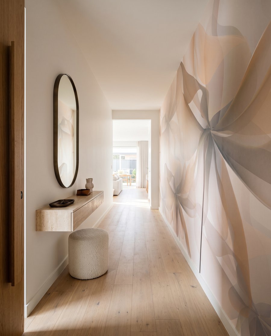 Petal Glow — interior 6
