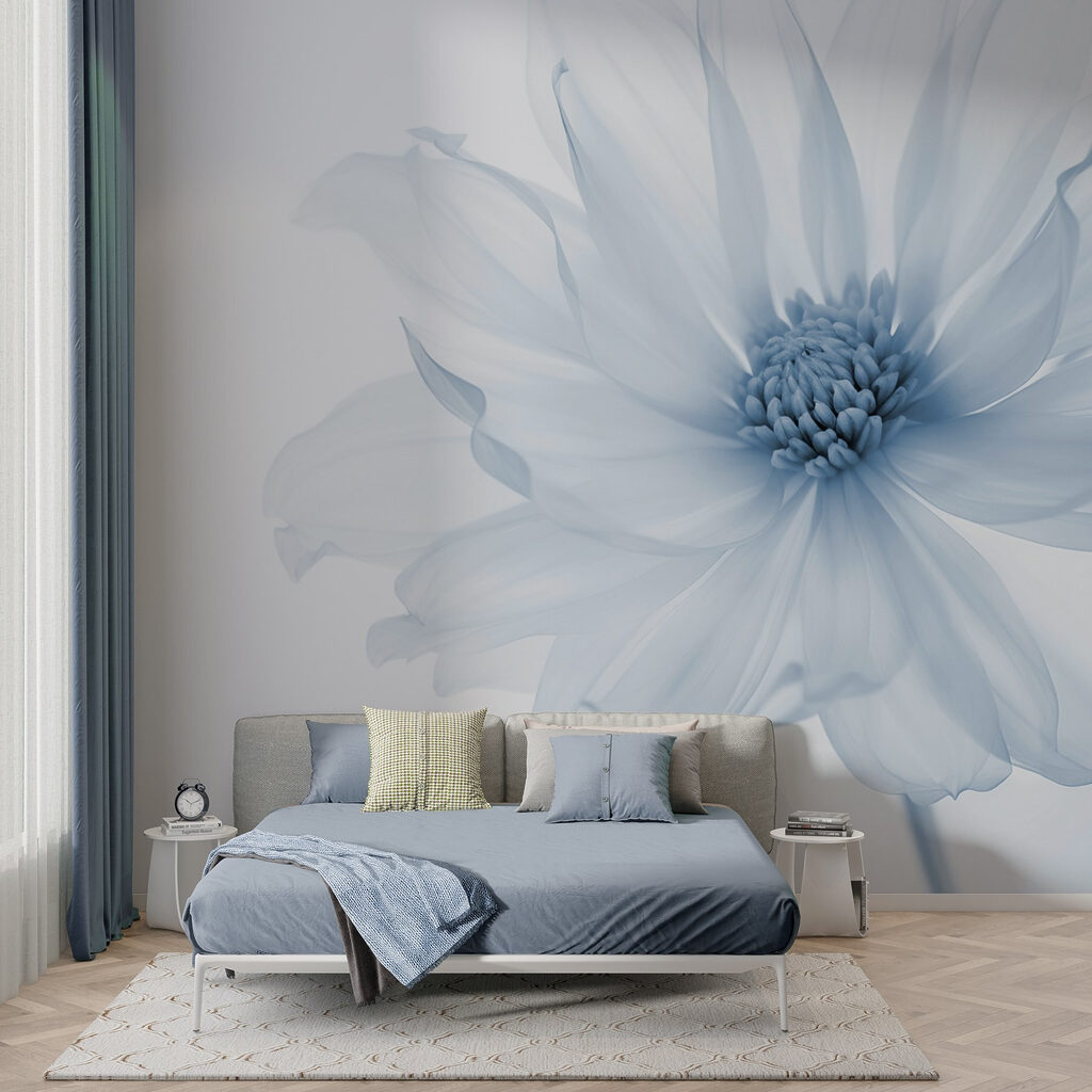 One large flower — interior 1