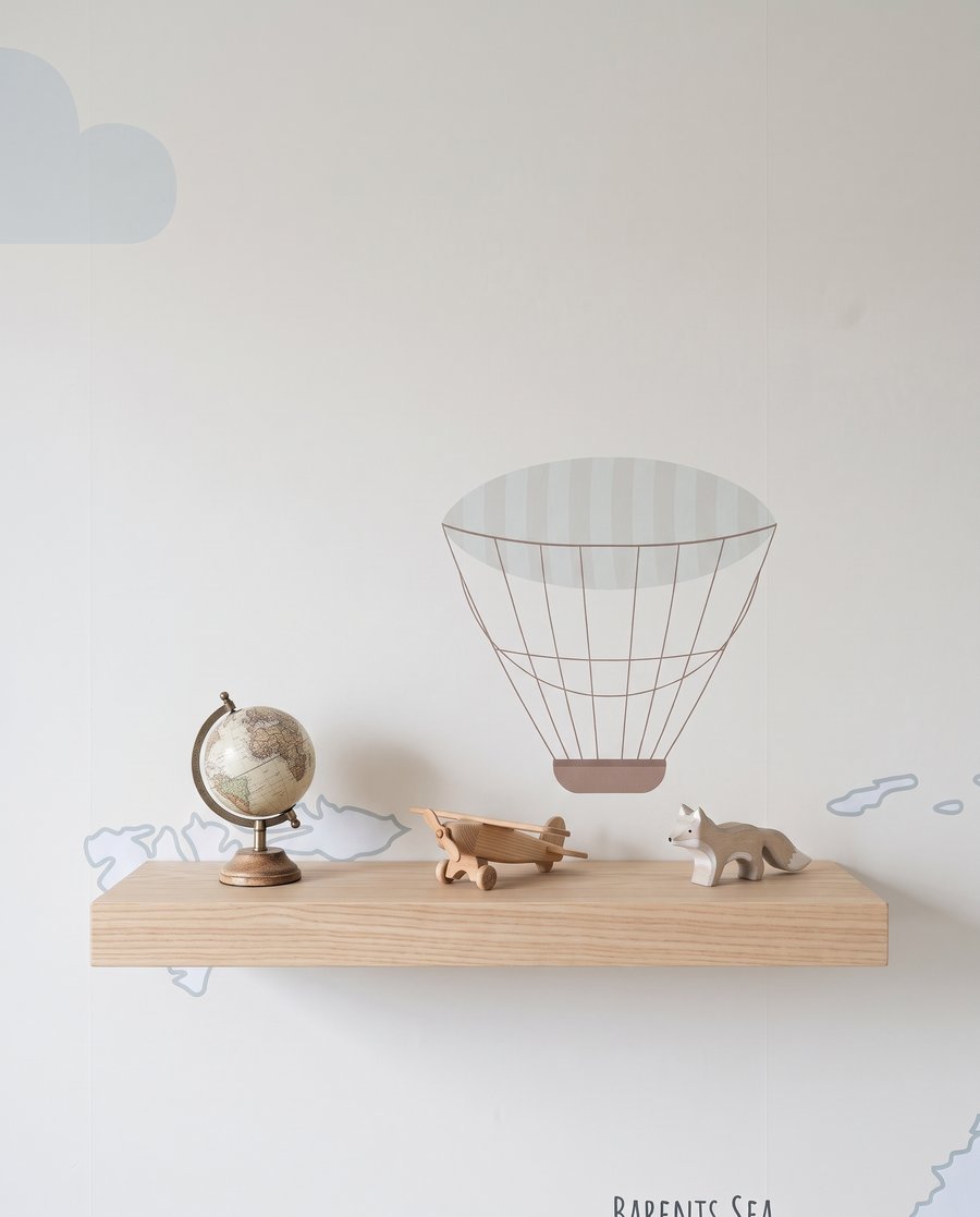 Landmarks and small animals — detail