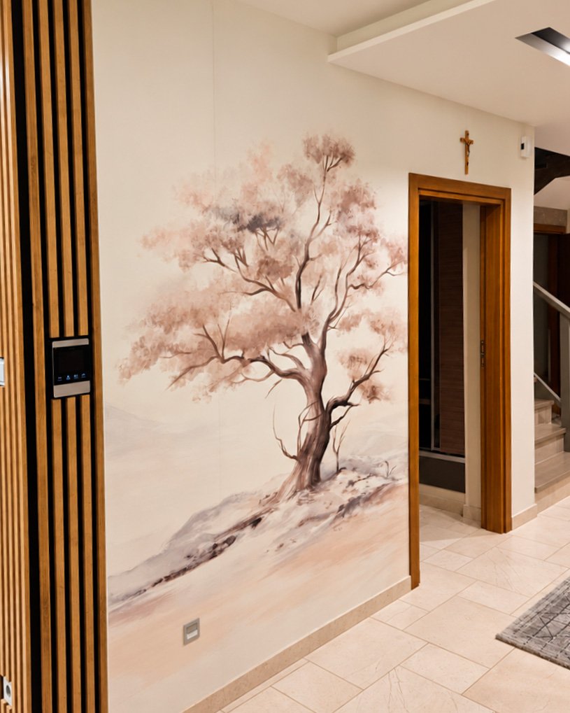 A customer’s room with a wall mural, photo 40 of 48